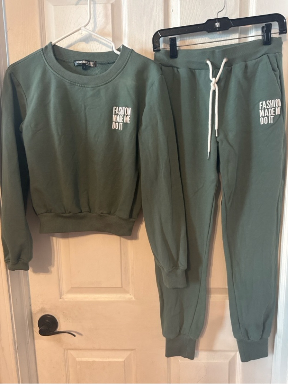 House of Rehab Women’s 2 Piece Olive Green Jogger